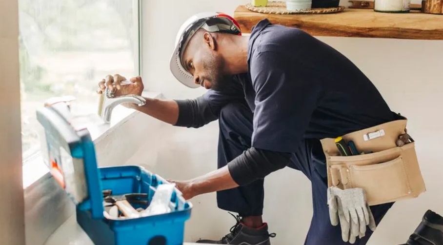 Plumber in Elora