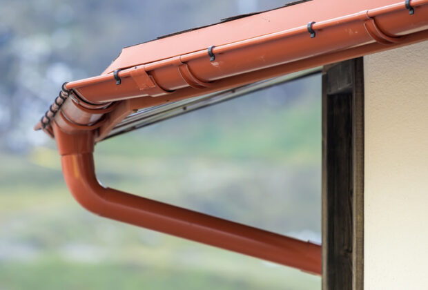 The Advantages of Seamless Rain Gutters