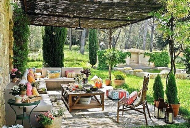 Outdoor Spectacular