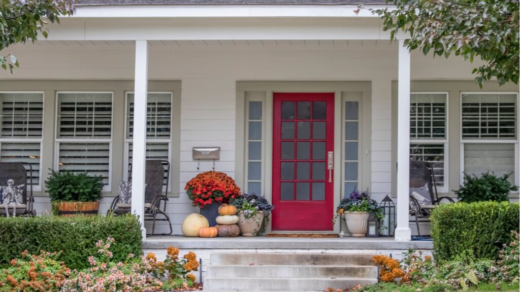 Why is curb appeal important, and what does it mean? sweethomedecora